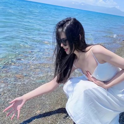 沼泽的蓝天